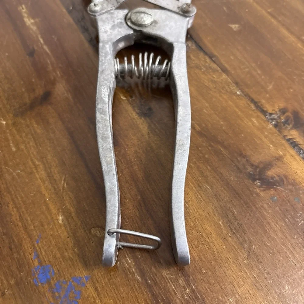 Neogen Ideal Band Castrator Applicator Tool Instruments Vintage USA